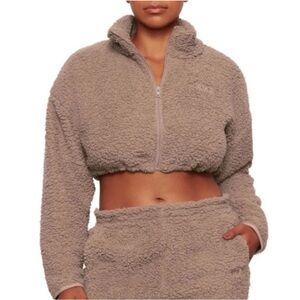 Skims cropped sherpa jacket